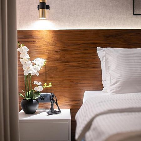 Enyana Luxury Suites Kotor Zewnętrze zdjęcie