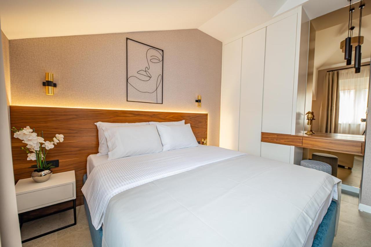 Enyana Luxury Suites Kotor Zewnętrze zdjęcie