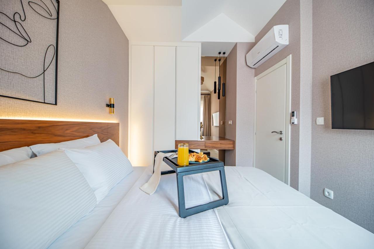 Enyana Luxury Suites Kotor Zewnętrze zdjęcie