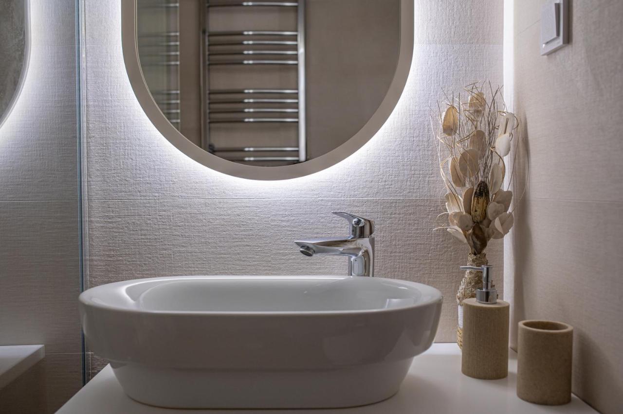 Enyana Luxury Suites Kotor Zewnętrze zdjęcie