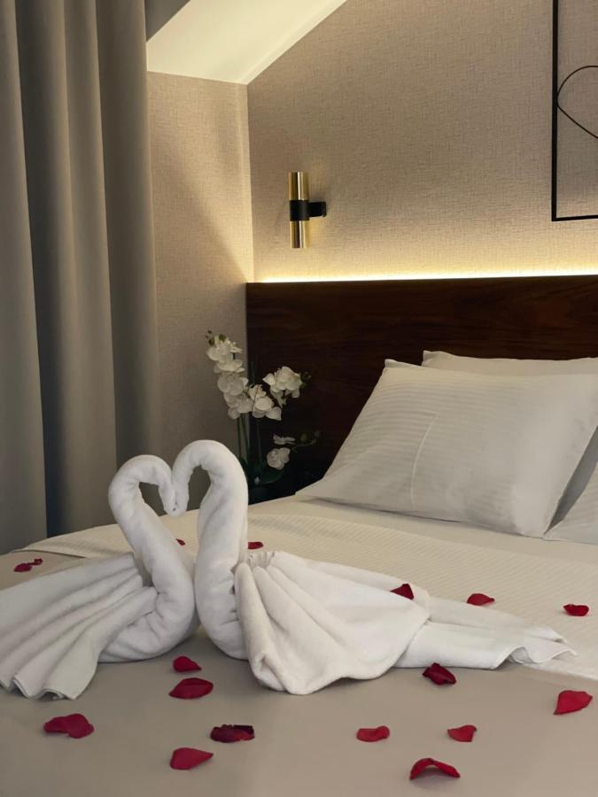 Enyana Luxury Suites Kotor Zewnętrze zdjęcie